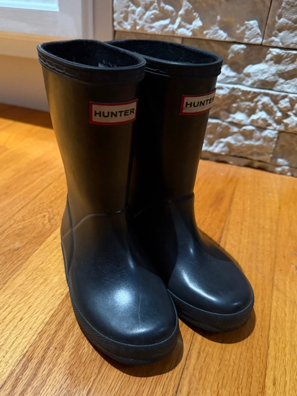 Hunter Little Kids Black Waterproof Rain Boots, Mid-Calf Size 9